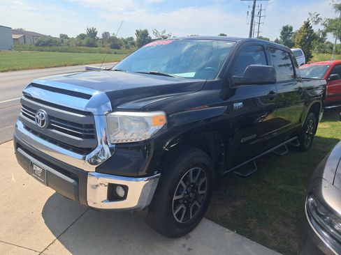 Used 2015 Toyota Tundra SR5 w/ TRD Off Road Package image 10