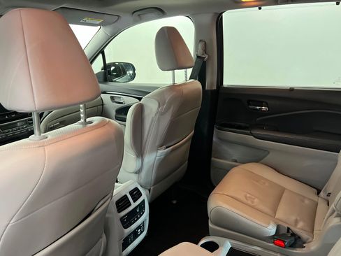 Used 2019 Honda Pilot Elite image 20