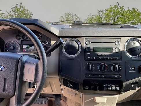 Used 2008 Ford F250 Lariat RWD image 9