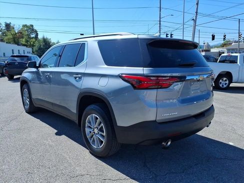 Used 2023 Chevrolet Traverse LT image 6