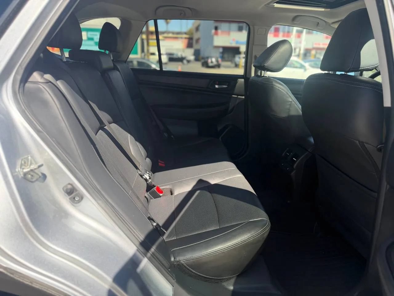 Used 2015 Subaru Outback 2.5i Limited AWD/4WD image 34