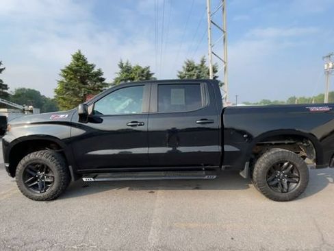 Used 2020 Chevrolet Silverado 1500 LT Trail Boss AWD/4WD image 6