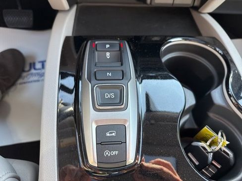 Used 2022 Honda Pilot Touring image 16