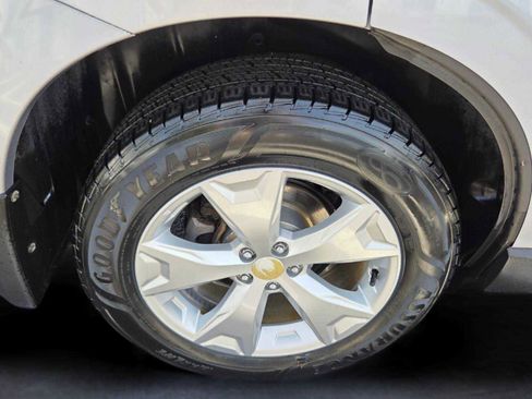 Used 2014 Subaru Forester 2.5i Premium w/ Popular Package #2 AWD/4WD image 15