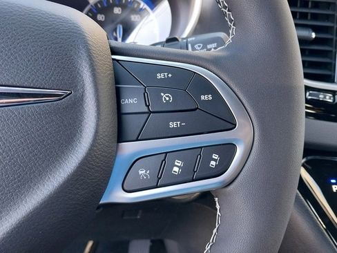 New 2026 Chrysler Voyager LX image 24