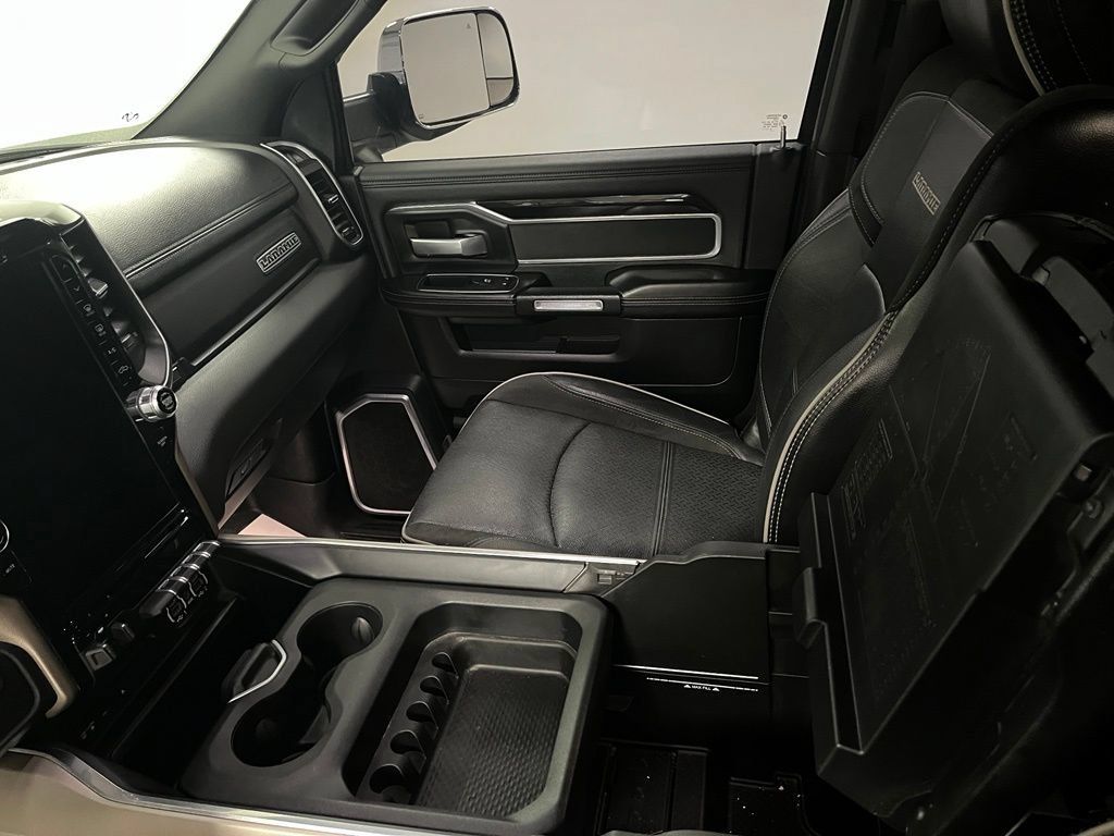 Used 2019 RAM 2500 Laramie AWD/4WD image 40