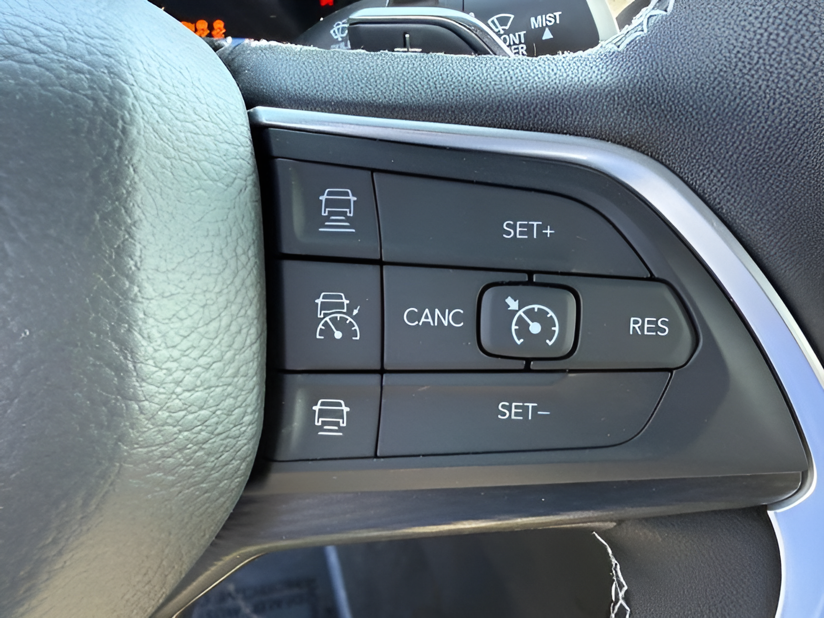 New 2026 Jeep Grand Cherokee Laredo AWD/4WD image 18