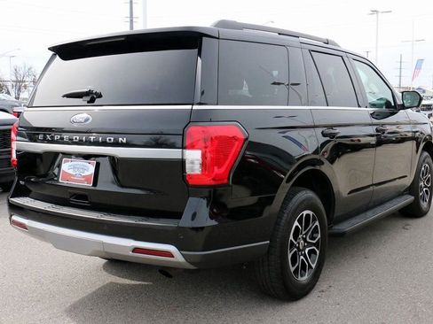 Used 2024 Ford Expedition XLT image 5