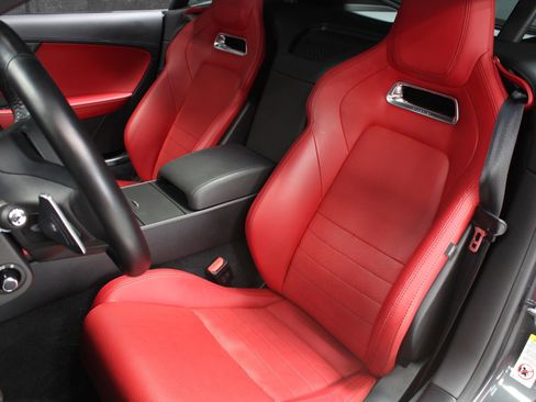 Used 2020 Jaguar F-TYPE R-Dynamic image 37