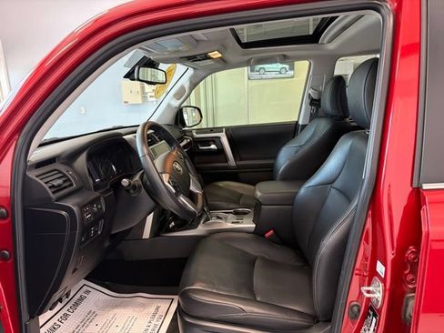Used 2024 Toyota 4Runner Limited AWD/4WD image 15