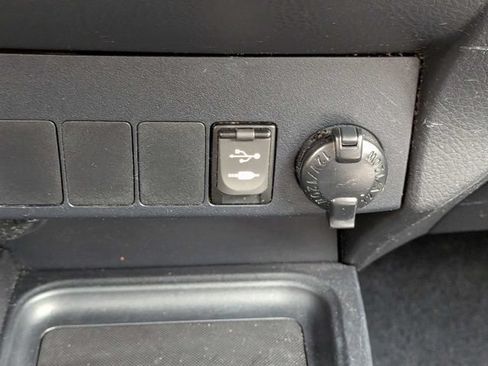 Used 2016 Toyota RAV4 XLE FWD image 26