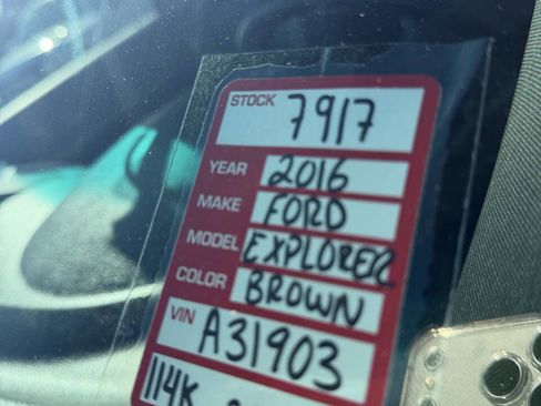Used 2016 Ford Explorer XLT w/ Equipment Group 202A image 21