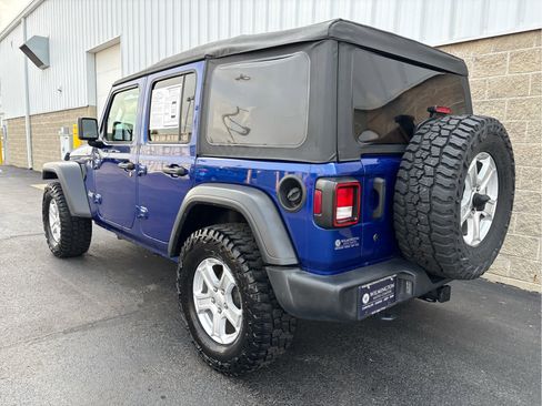 Used 2019 Jeep Wrangler Unlimited Sport S image 5