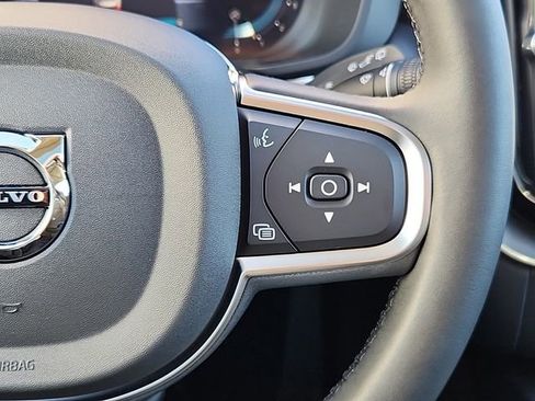 Certified 2025 Volvo XC60 B5 Core w/ Climate Package image 18