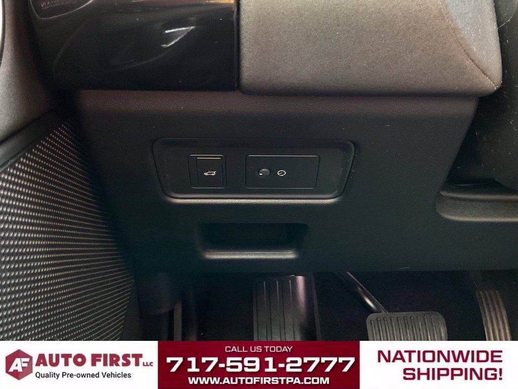 Used 2020 Land Rover Discovery HSE AWD/4WD image 23