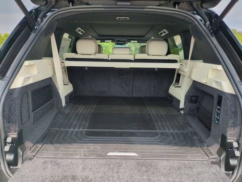 New 2026 Land Rover Range Rover Long Wheelbase SE AWD/4WD image 16