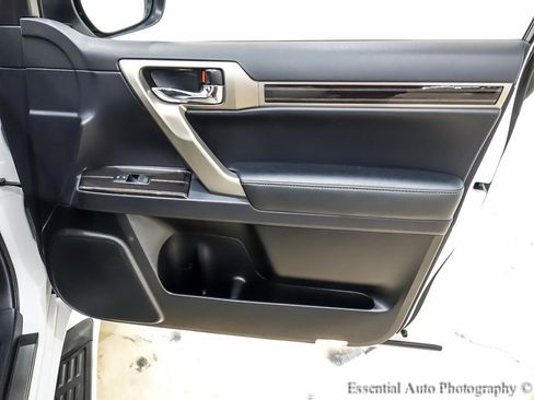 Used 2020 Lexus GX 460 Premium image 32