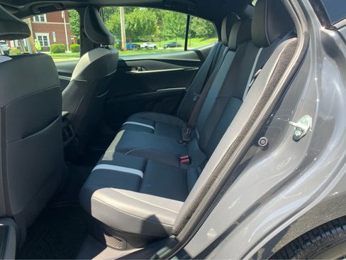 Used 2025 Toyota Camry SE w/ Convenience Package FWD image 23