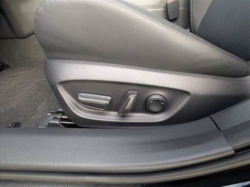 New 2026 Toyota Prius Plug-In Hybrid FWD image 15