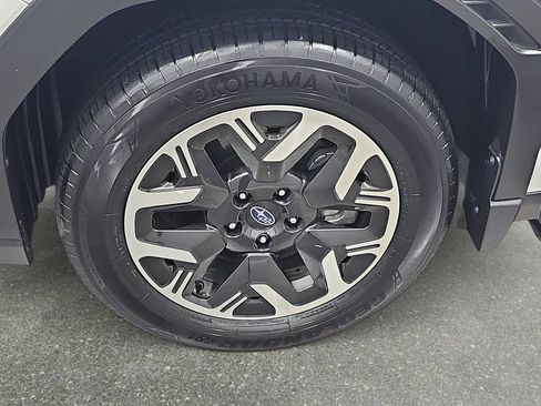 Used 2025 Subaru Forester Premium AWD/4WD image 34