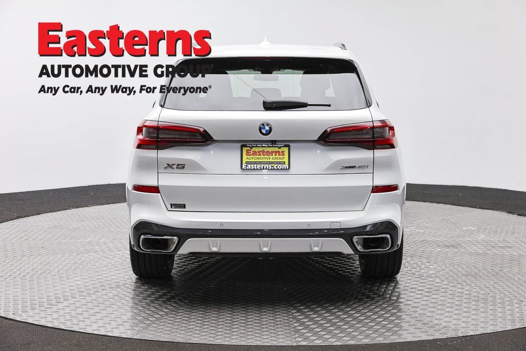 Used 2023 BMW X5 xDrive40i w/ M Sport Package AWD/4WD image 8