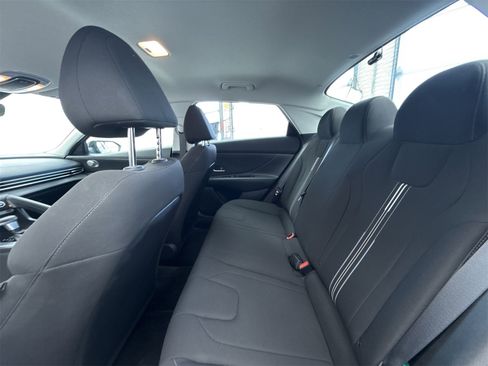 Used 2023 Hyundai Elantra SEL image 35