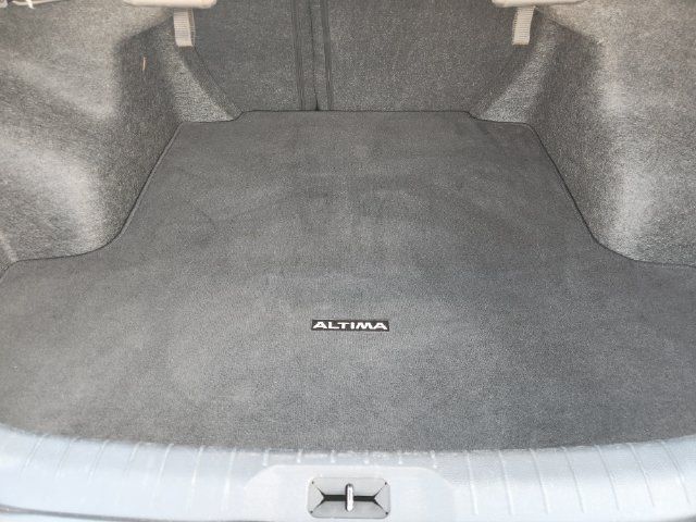 Used 2024 Nissan Altima 2.5 SV FWD image 32