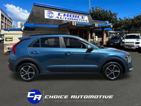 Used 2025 Kia Niro EX FWD image 9