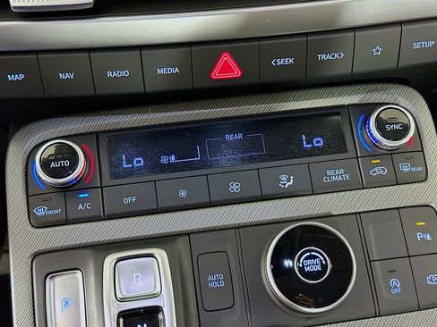 Used 2025 Hyundai Palisade SEL image 24