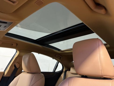 Used 2022 Lexus ES 350 Ultra Luxury image 24