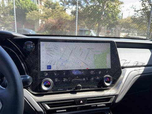 Used 2025 Lexus TX 350 AWD image 23