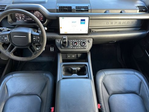Used 2023 Land Rover Defender 110 V8 image 27