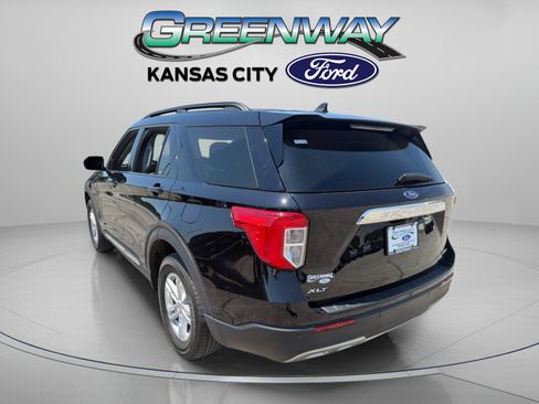 Used 2024 Ford Explorer XLT w/ Equipment Group 202A AWD/4WD image 6
