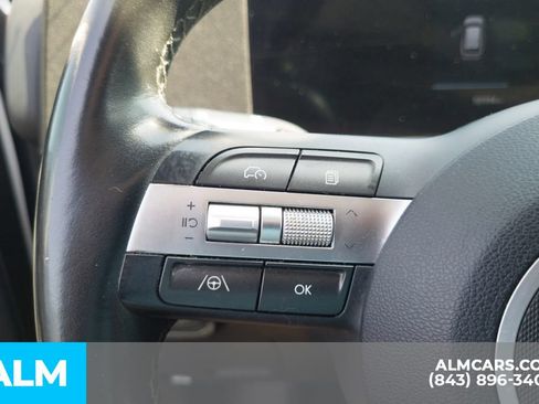 Used 2025 Hyundai Kona SEL AWD/4WD image 12