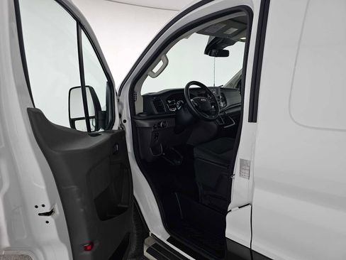 Used 2024 Ford Transit 250 Low Roof w/ Exterior Upgrade Package image 18