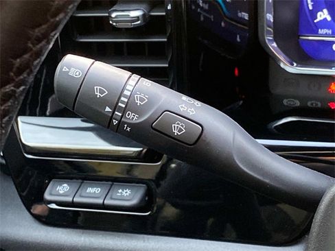 Used 2023 Chevrolet Silverado 1500 ZR2 w/ Technology Package image 22