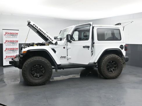 Used 2024 Jeep Wrangler Rubicon AWD/4WD image 28