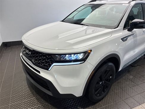 Used 2023 Kia Sorento S image 8
