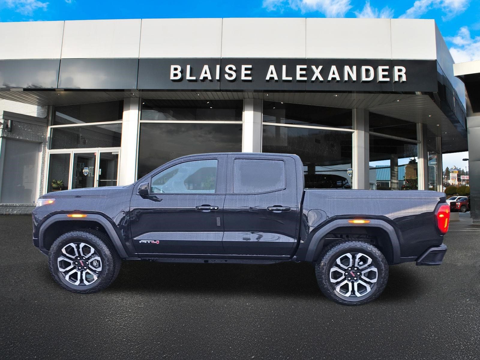 New 2026 GMC Canyon AT4 w/ Technology Plus Package AWD/4WD image 8