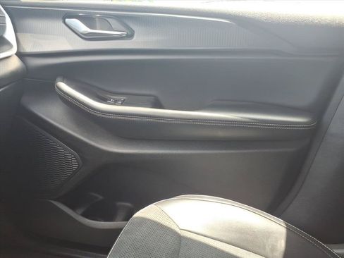 Used 2024 Jeep Grand Cherokee Altitude RWD image 26