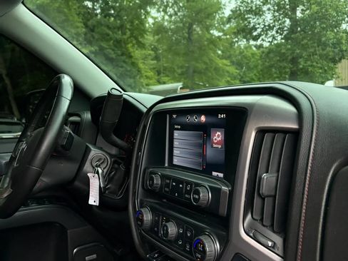 Used 2015 GMC Sierra 1500 SLT w/ All-Terrain Package AWD/4WD image 27