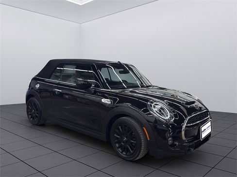 Used 2020 MINI Cooper S image 8