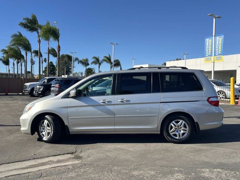 Used 2005 Honda Odyssey EX image 2
