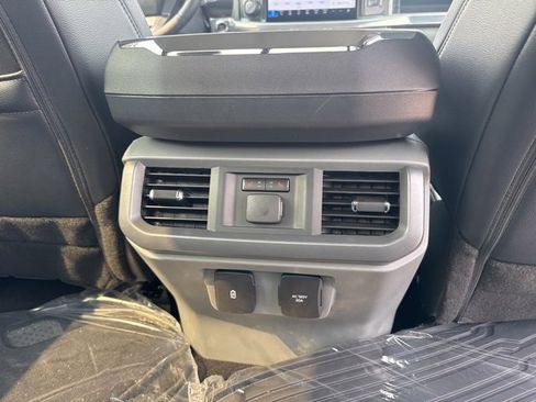 New 2025 Ford F150 Lariat w/ Equipment Group 502A High image 19