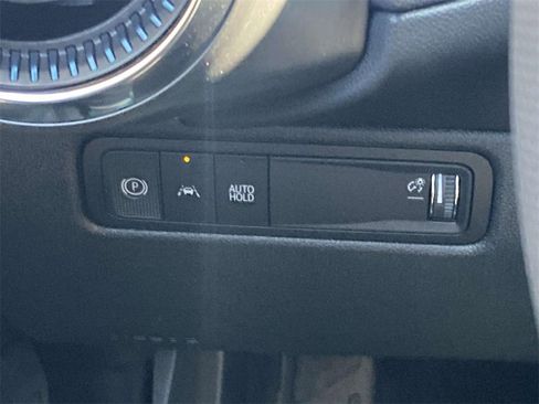 New 2026 Chevrolet Equinox EV LT image 24