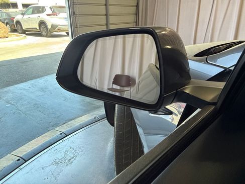 Used 2022 Tesla Model 3 Long Range AWD/4WD image 18