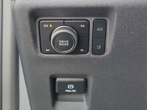New 2026 Ford Expedition Platinum w/ Stealth Appearance Package AWD/4WD image 26