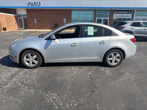 Used 2011 Chevrolet Cruze LT image 1