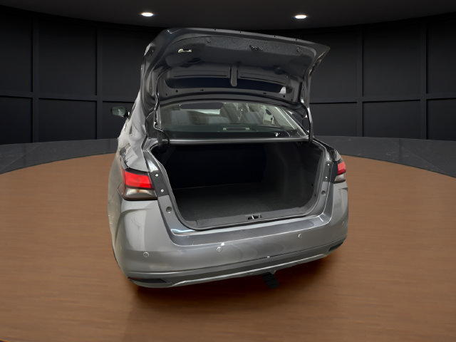 Used 2024 Nissan Versa S FWD image 7