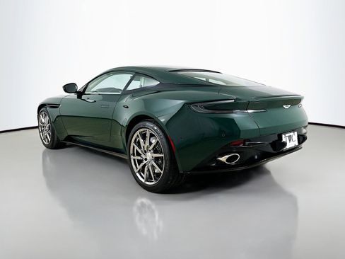 Used 2017 Aston Martin DB11 V12 RWD image 7